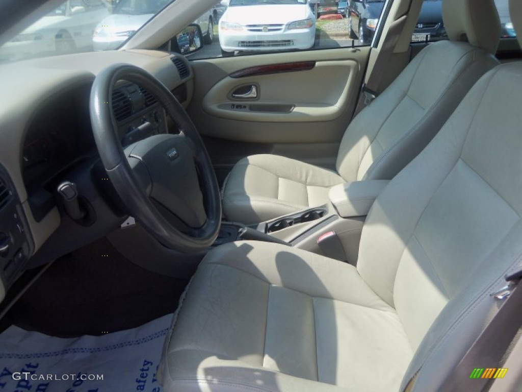 2003 S40 1.9T - White / Taupe/Light Taupe photo #9