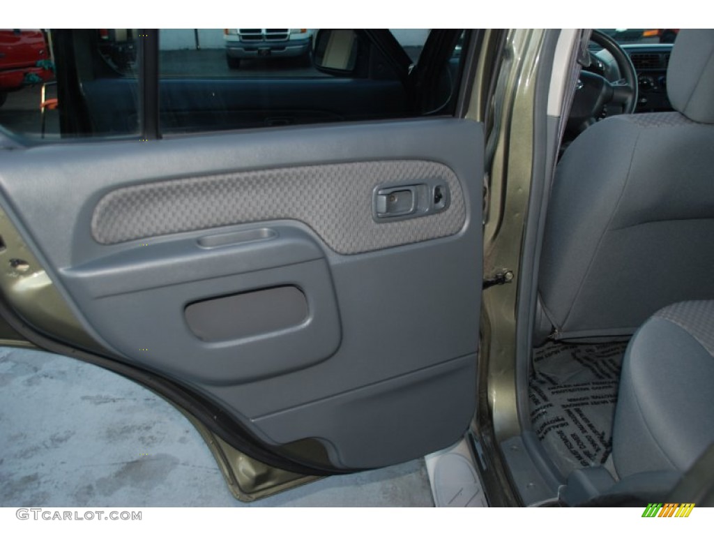 2003 Xterra SE V6 - Canteen Green Metallic / Gray photo #18
