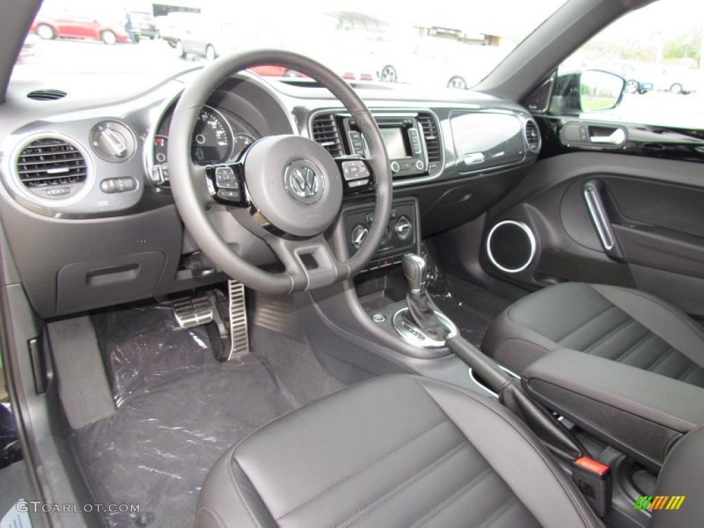 Titan Black Interior 2012 Volkswagen Beetle Turbo Photo #63210057