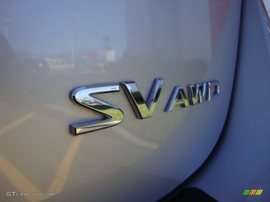 2011 Rogue SV AWD - Silver Ice Metallic / Black photo #6