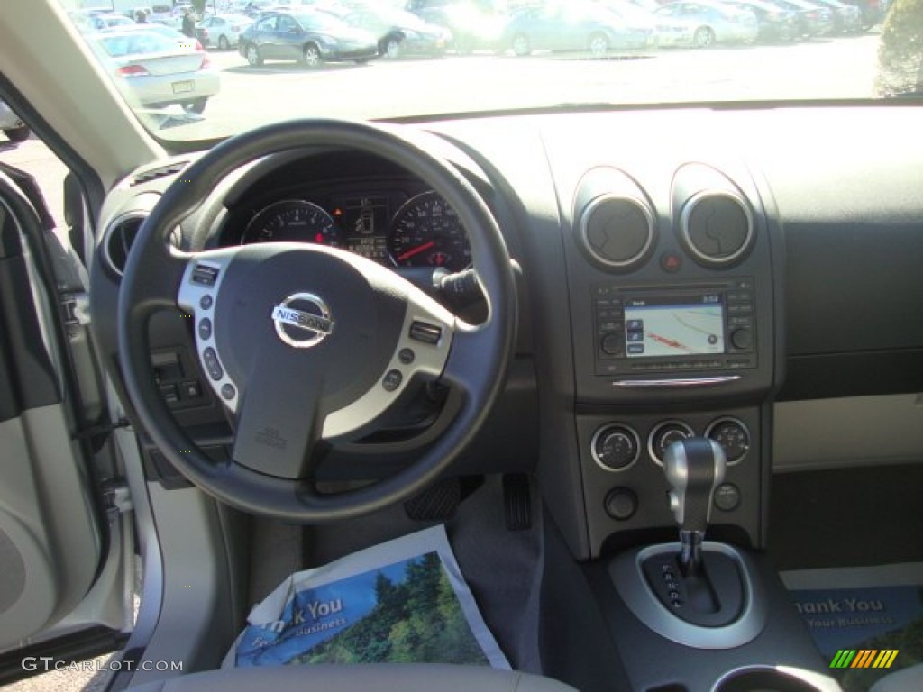 2011 Rogue SV AWD - Silver Ice Metallic / Black photo #16