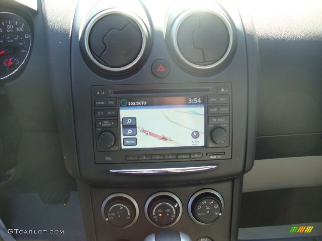 2011 Rogue SV AWD - Silver Ice Metallic / Black photo #20