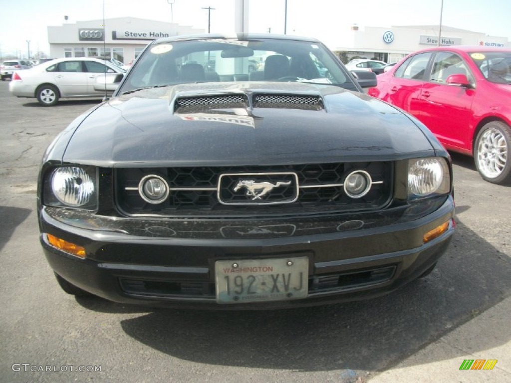 2007 Mustang V6 Premium Coupe - Black / Dark Charcoal photo #5
