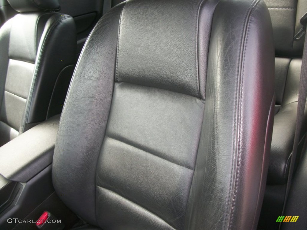 2007 Mustang V6 Premium Coupe - Black / Dark Charcoal photo #9