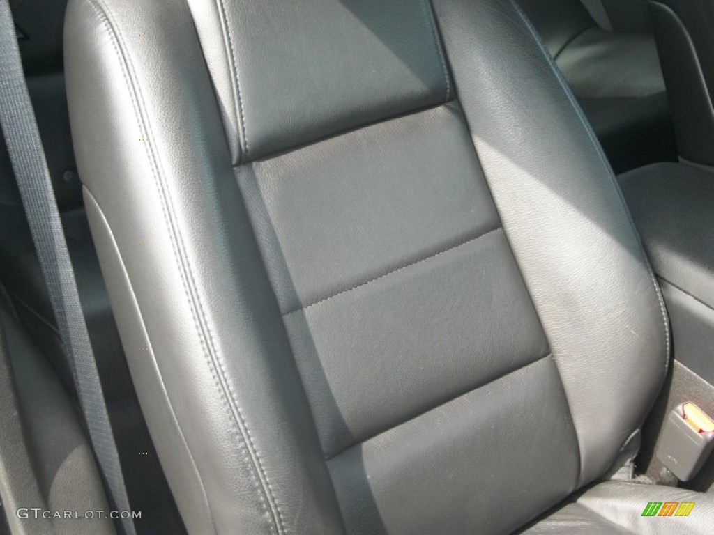 2007 Mustang V6 Premium Coupe - Black / Dark Charcoal photo #19