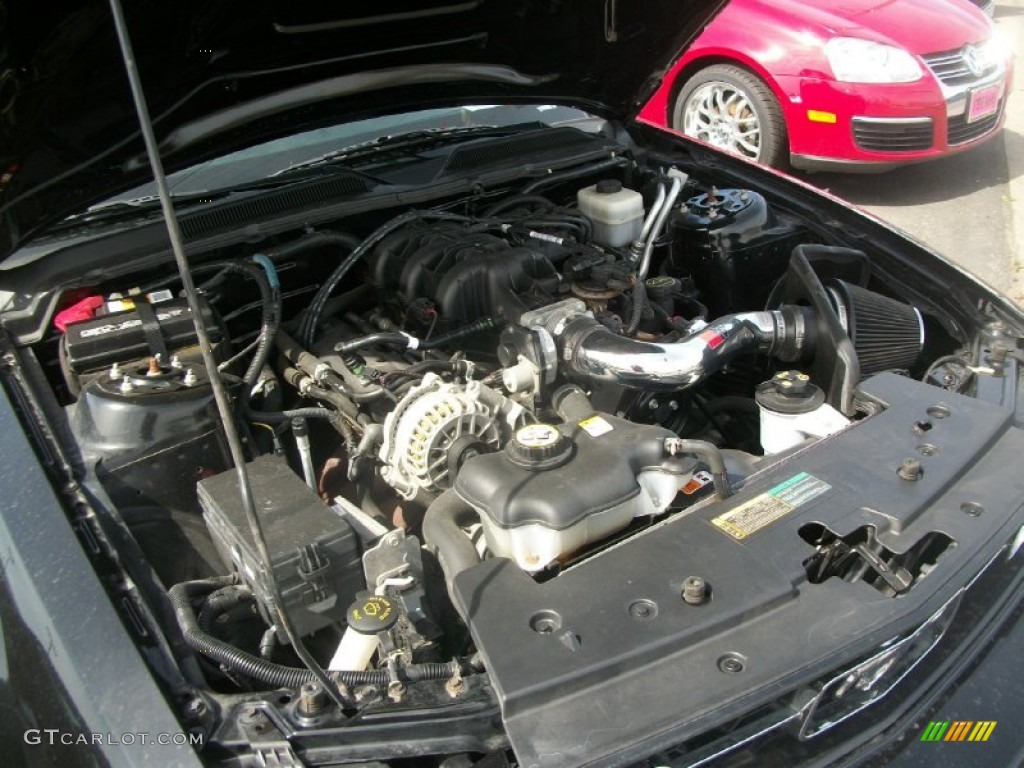 2007 Mustang V6 Premium Coupe - Black / Dark Charcoal photo #25