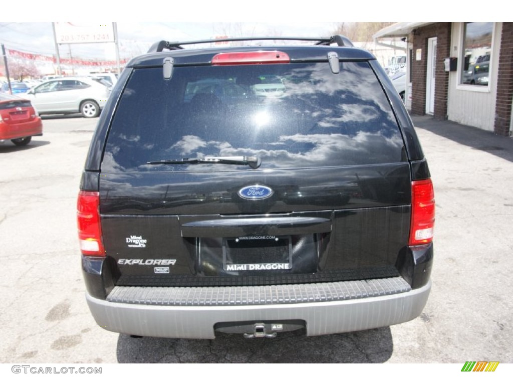 2002 Explorer XLT 4x4 - Black Clearcoat / Graphite photo #5