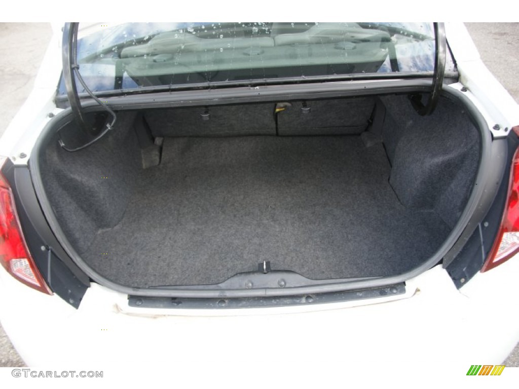 2005 Saturn ION 2 Sedan Trunk Photo #63217974