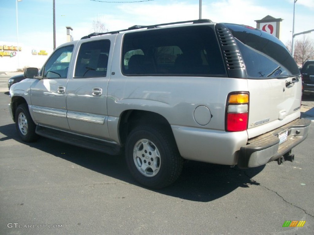 2004 Suburban 1500 LT 4x4 - Silver Birch Metallic / Gray/Dark Charcoal photo #4