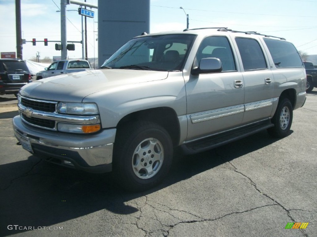 2004 Suburban 1500 LT 4x4 - Silver Birch Metallic / Gray/Dark Charcoal photo #5