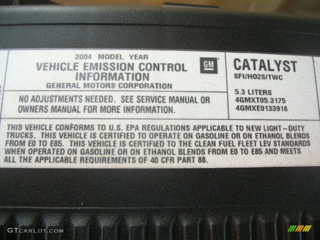 2004 Suburban 1500 LT 4x4 - Silver Birch Metallic / Gray/Dark Charcoal photo #35