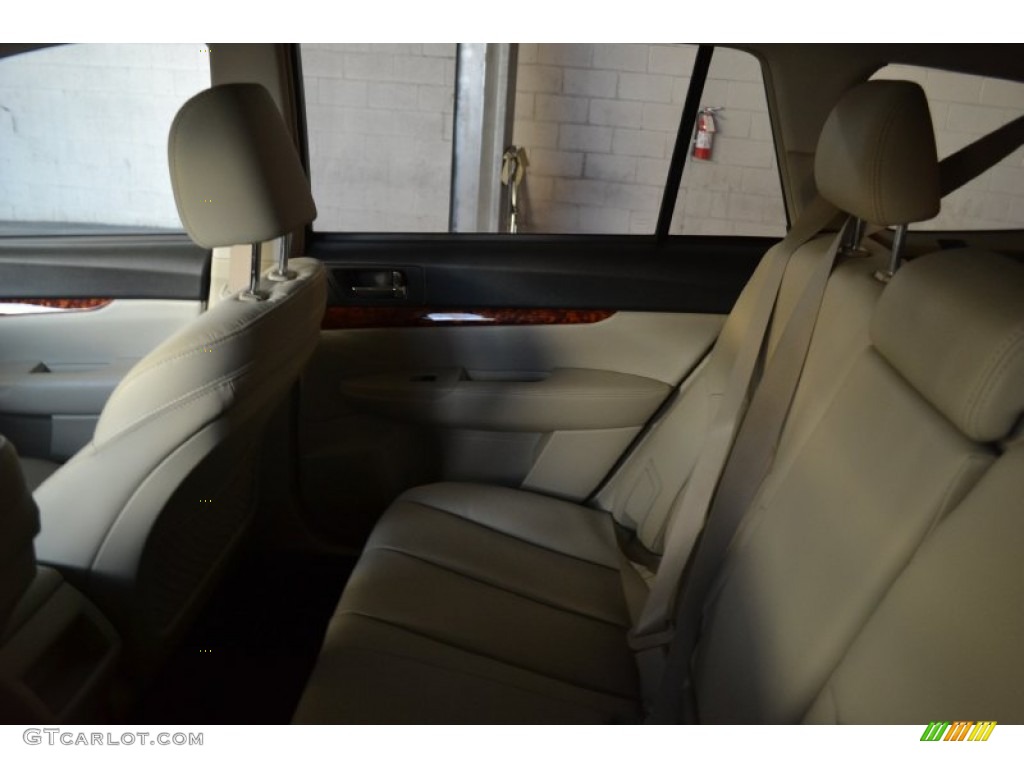 2011 Outback 2.5i Limited Wagon - Crystal Black Silica / Warm Ivory photo #6
