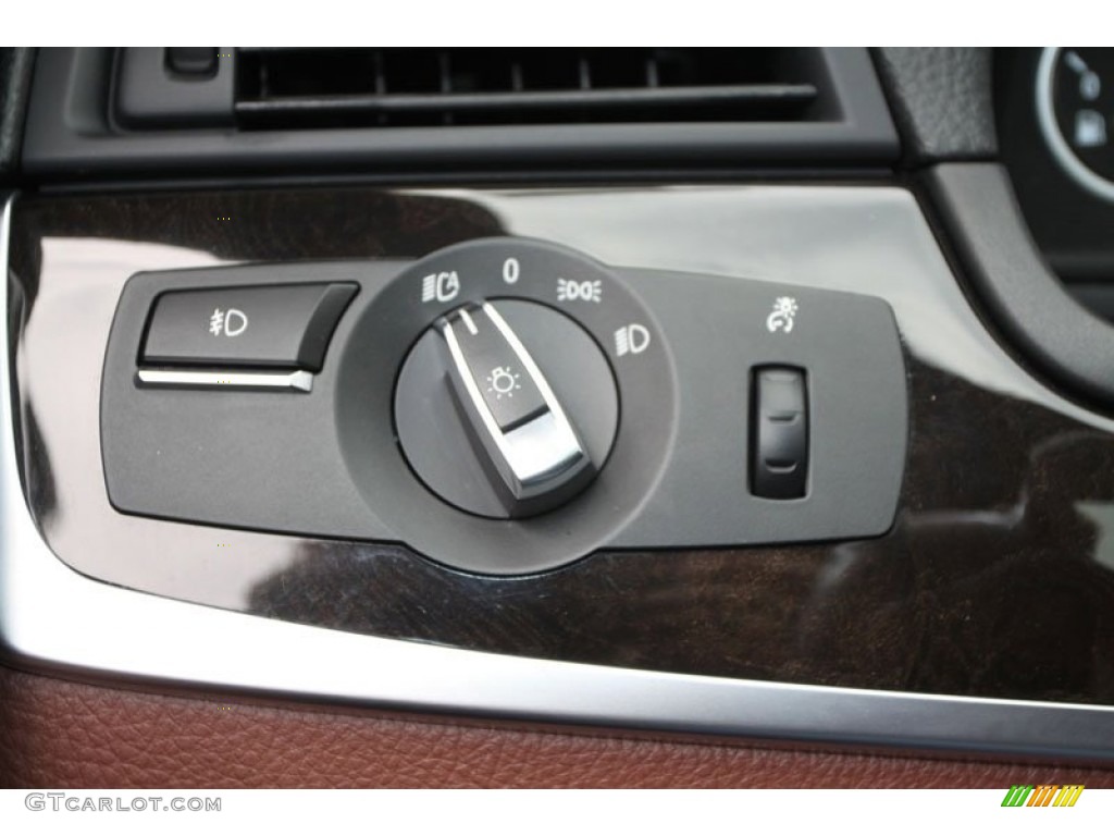 2011 BMW 5 Series 535i Sedan Controls Photo #63219711