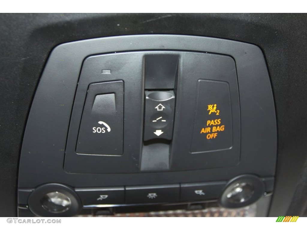 2011 BMW 5 Series 535i Sedan Controls Photo #63219725