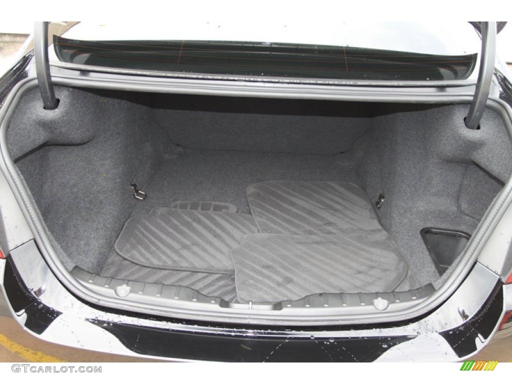 2011 BMW 5 Series 535i Sedan Trunk Photo #63219751