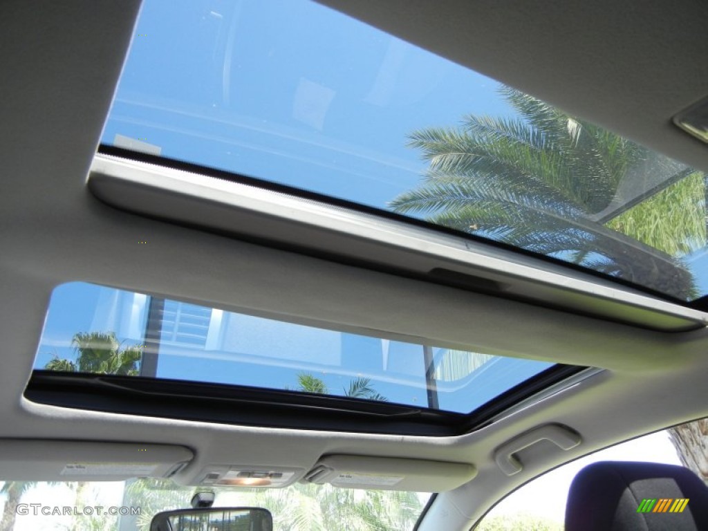 2009 Scion tC Standard tC Model Sunroof Photo #63220414