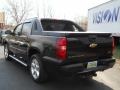 Black - Avalanche LTZ 4WD Photo No. 15