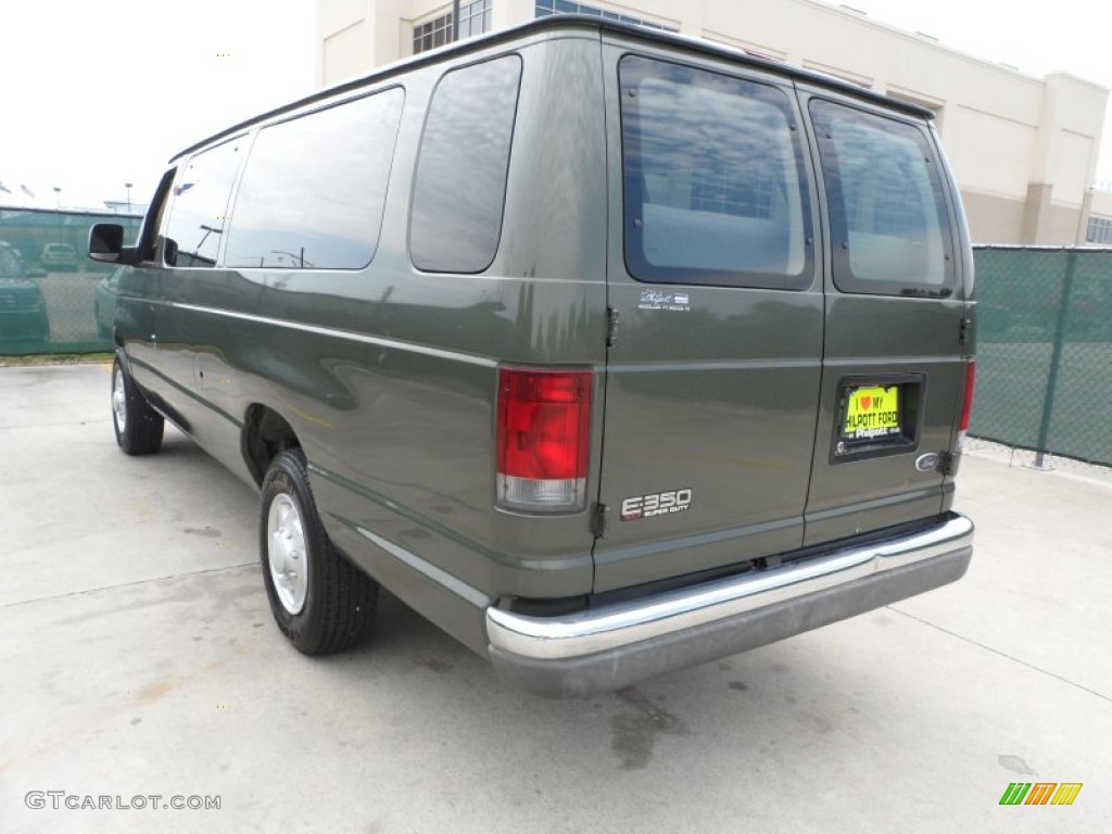 2004 E Series Van E350 Super Duty XL 15 Passenger - Estate Green Metallic / Medium Pebble photo #5