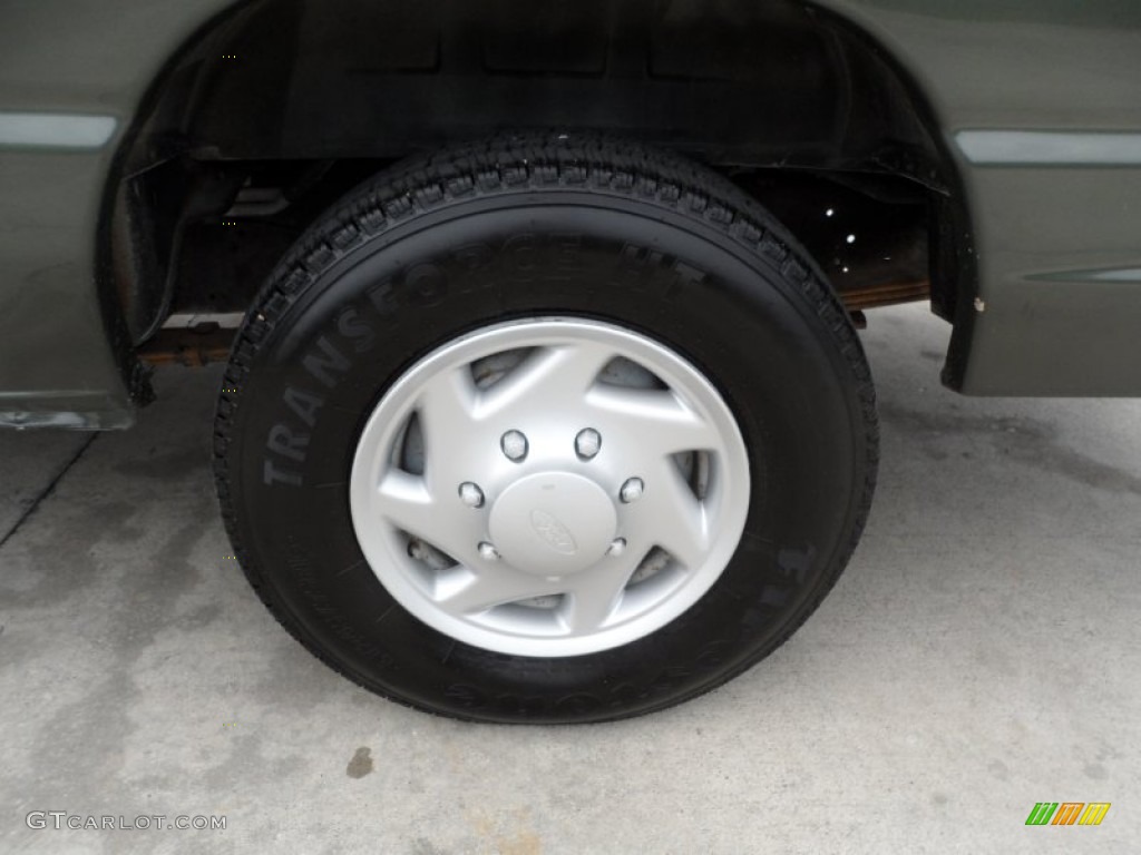 2004 Ford E Series Van E350 Super Duty XL 15 Passenger Wheel Photo #63231538