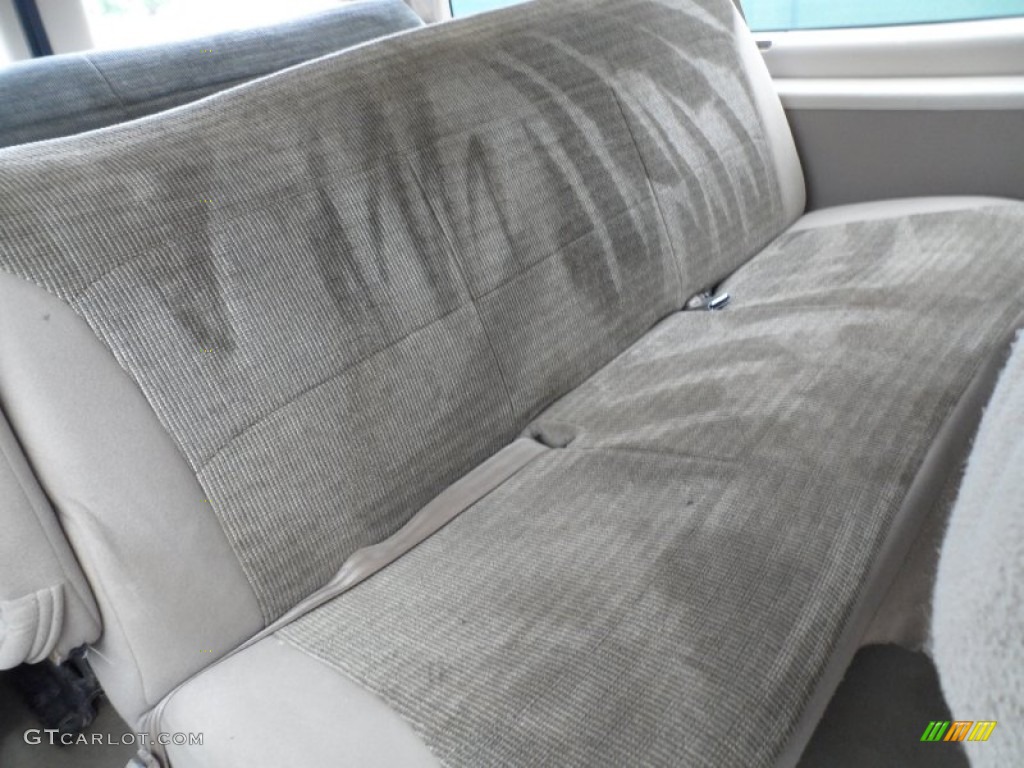 2004 E Series Van E350 Super Duty XL 15 Passenger - Estate Green Metallic / Medium Pebble photo #25