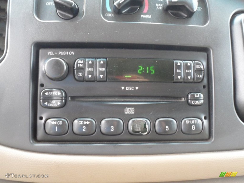 2004 Ford E Series Van E350 Super Duty XL 15 Passenger Audio System Photo #63231762
