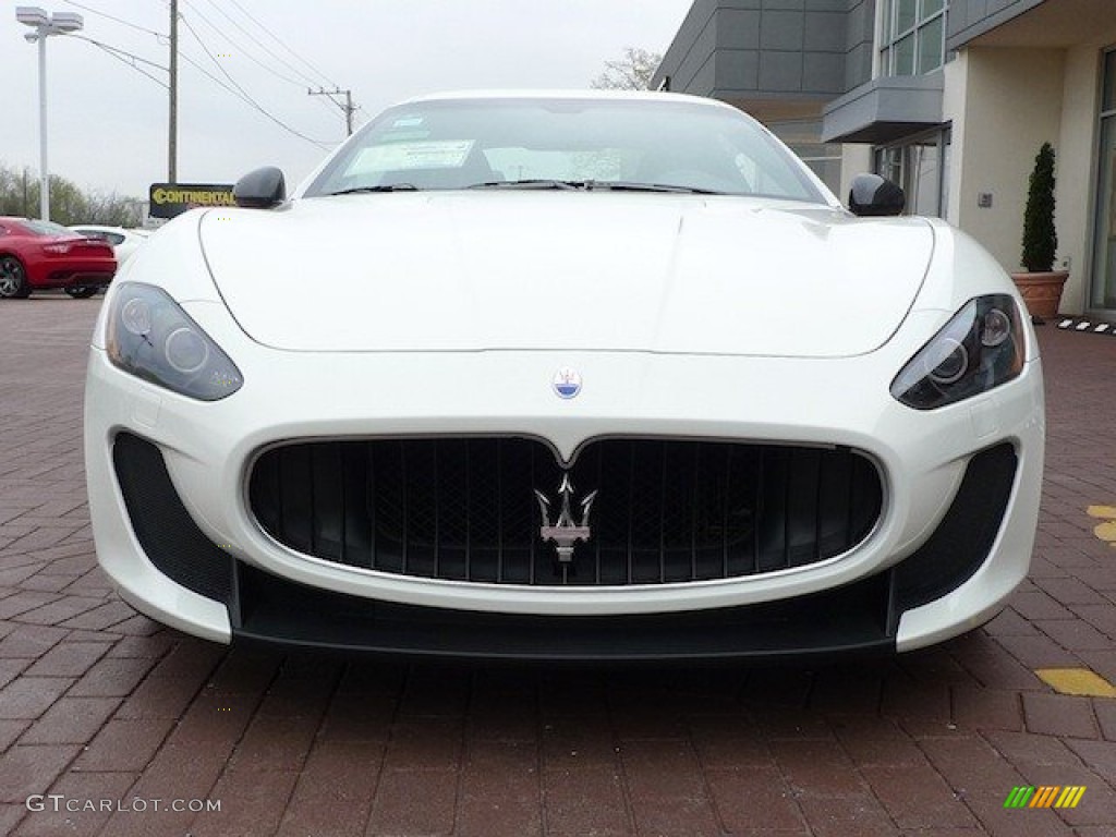 2012 Maserati GranTurismo MC Coupe Front End Photo #63234450