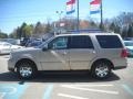 2006 Light French Silk Metallic Lincoln Navigator Luxury 4x4  photo #6