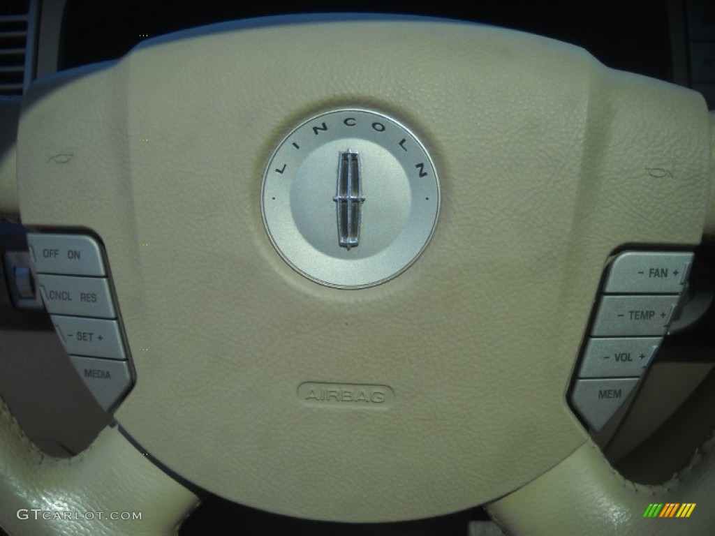 2006 Lincoln Navigator Luxury 4x4 Controls Photo #63234765
