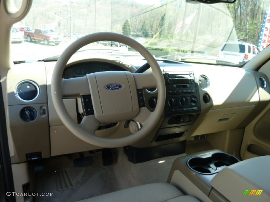 2004 F150 XLT SuperCrew 4x4 - Arizona Beige Metallic / Tan photo #21