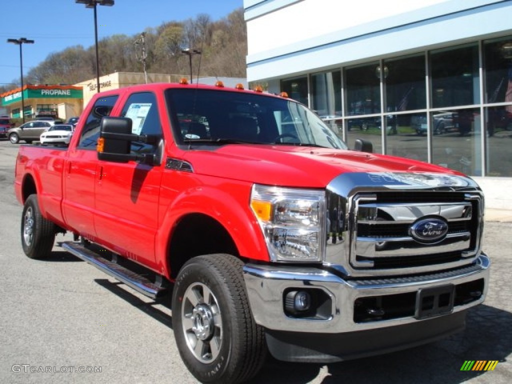 2012 F350 Super Duty Lariat Crew Cab 4x4 - Vermillion Red / Black photo #2