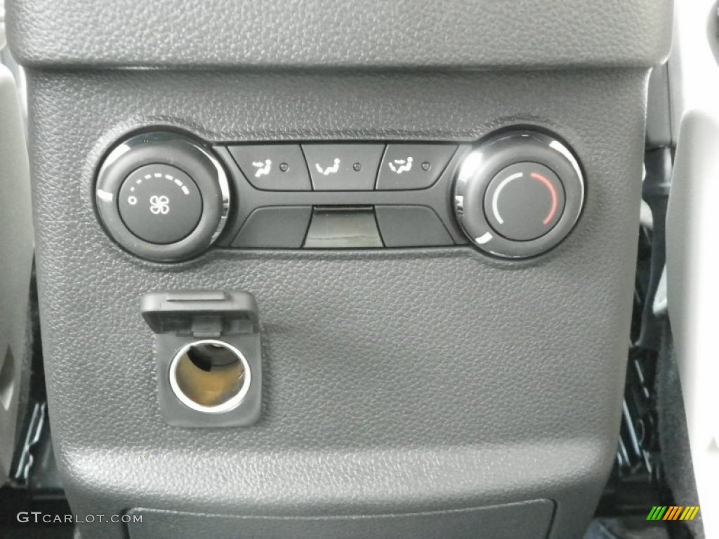 2013 Ford Explorer XLT 4WD Controls Photo #63239313