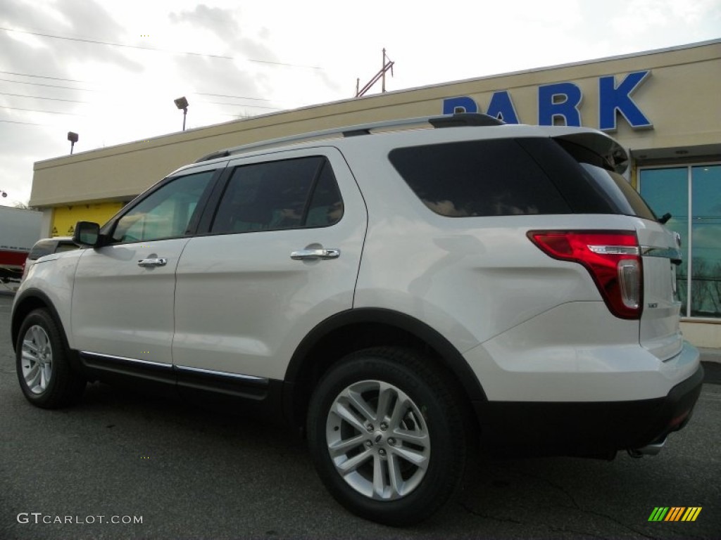 2013 Explorer XLT 4WD - White Platinum Tri-Coat / Charcoal Black photo #7