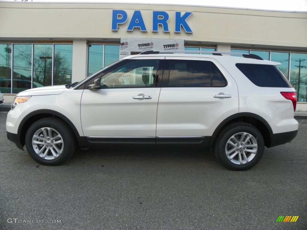 2013 Explorer XLT 4WD - White Platinum Tri-Coat / Charcoal Black photo #8