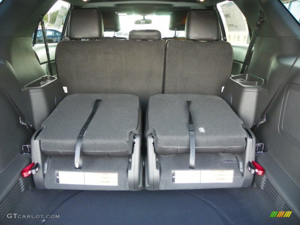 2013 Ford Explorer XLT 4WD Trunk Photo #63240042