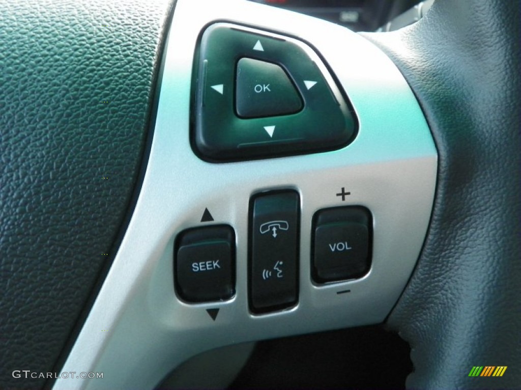 2013 Ford Explorer XLT 4WD Controls Photo #63240081