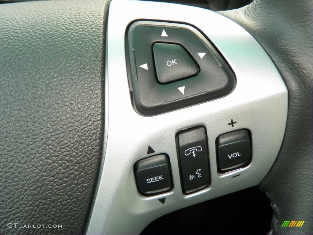 2013 Ford Explorer XLT 4WD Controls Photo #63240450
