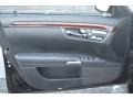 Black - S 550 4Matic Sedan Photo No. 20