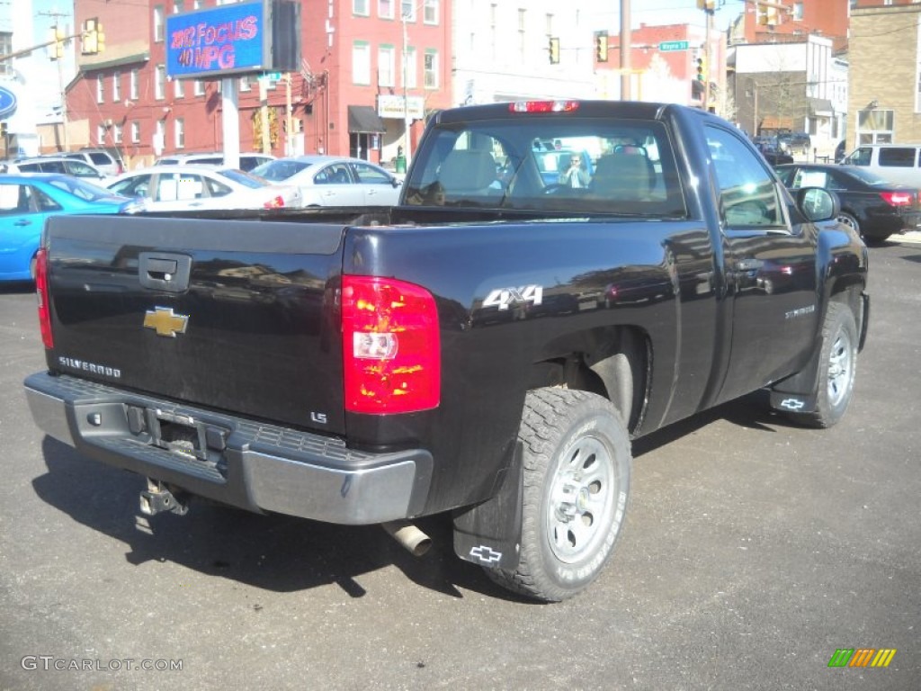 2009 Silverado 1500 LS Regular Cab 4x4 - Black / Dark Titanium photo #2