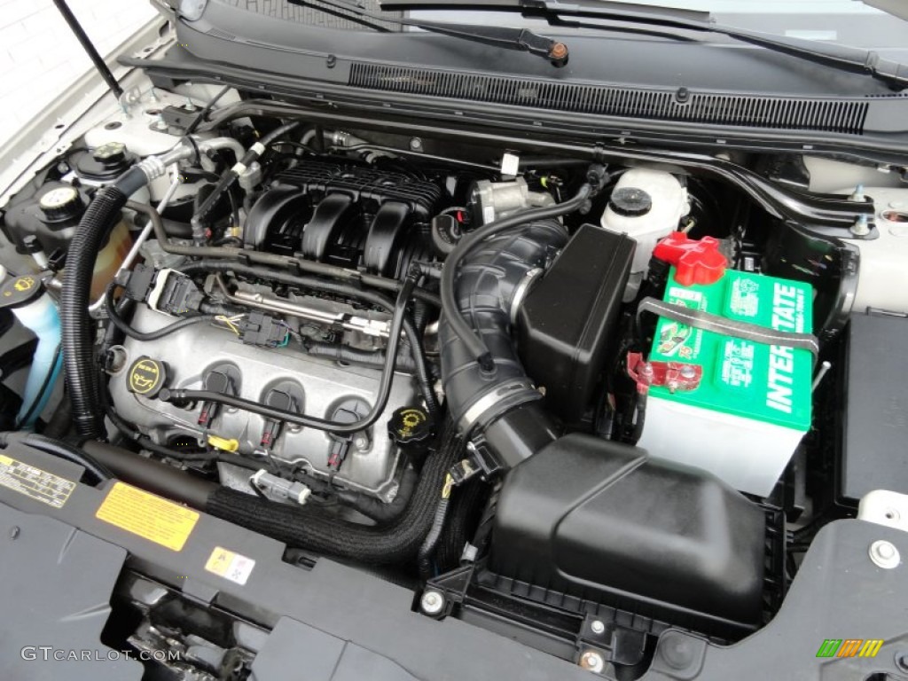 2008 Ford Taurus SEL AWD Engine Photos