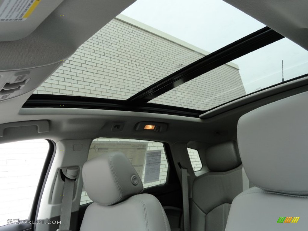 2012 Cadillac SRX Luxury Sunroof Photos