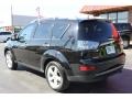 Labrador Black Pearl - Outlander XLS 4WD Photo No. 2