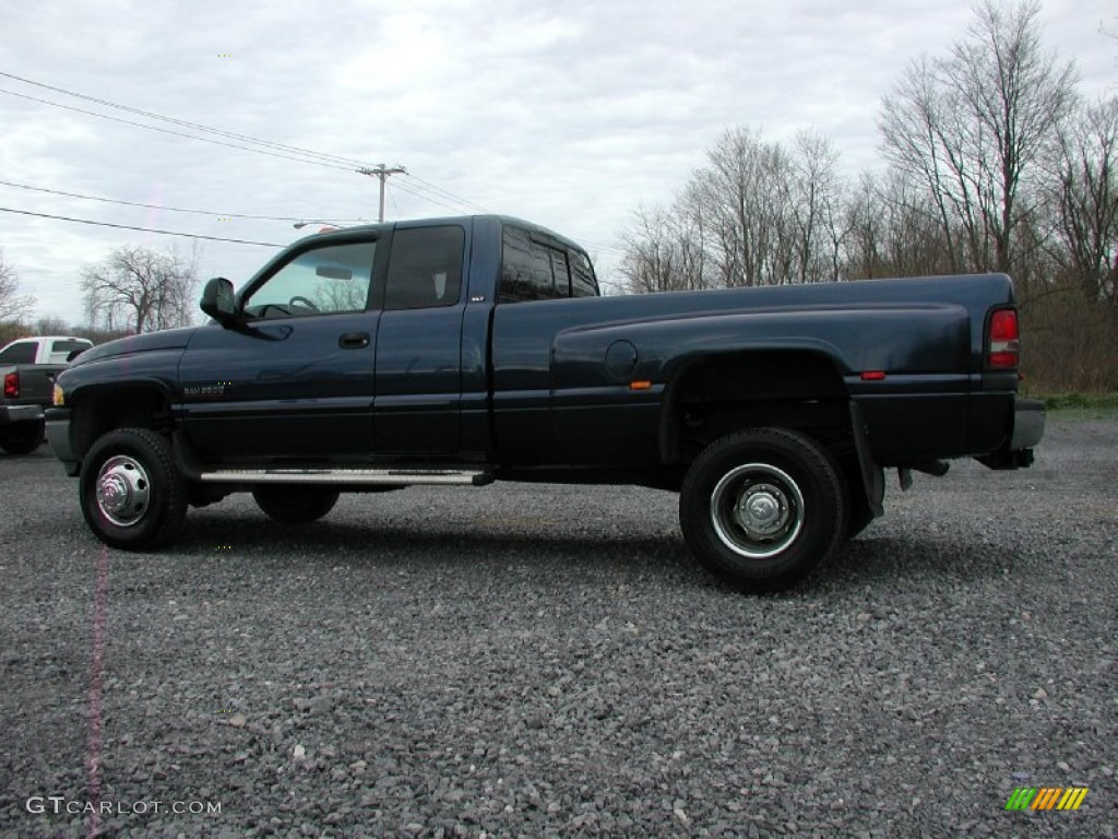 2002 Ram 3500 SLT Quad Cab 4x4 Dually - Patriot Blue Metallic / Mist Gray photo #5