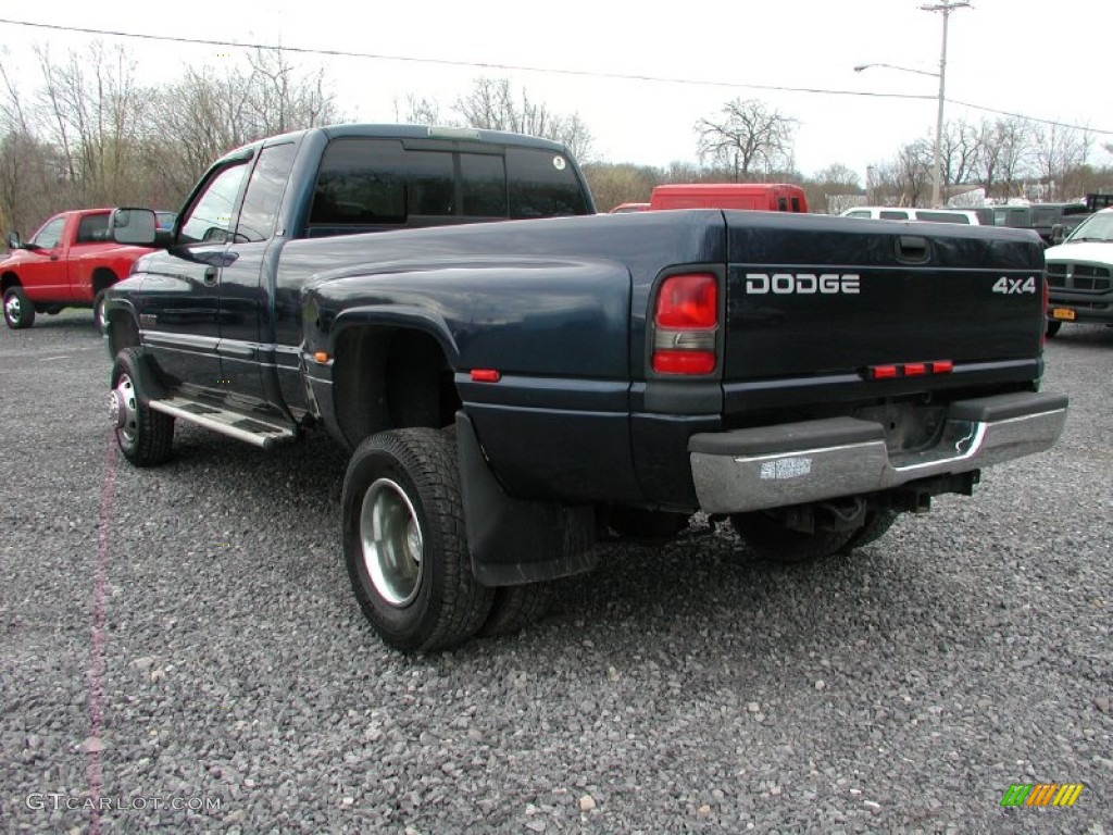 2002 Ram 3500 SLT Quad Cab 4x4 Dually - Patriot Blue Metallic / Mist Gray photo #7