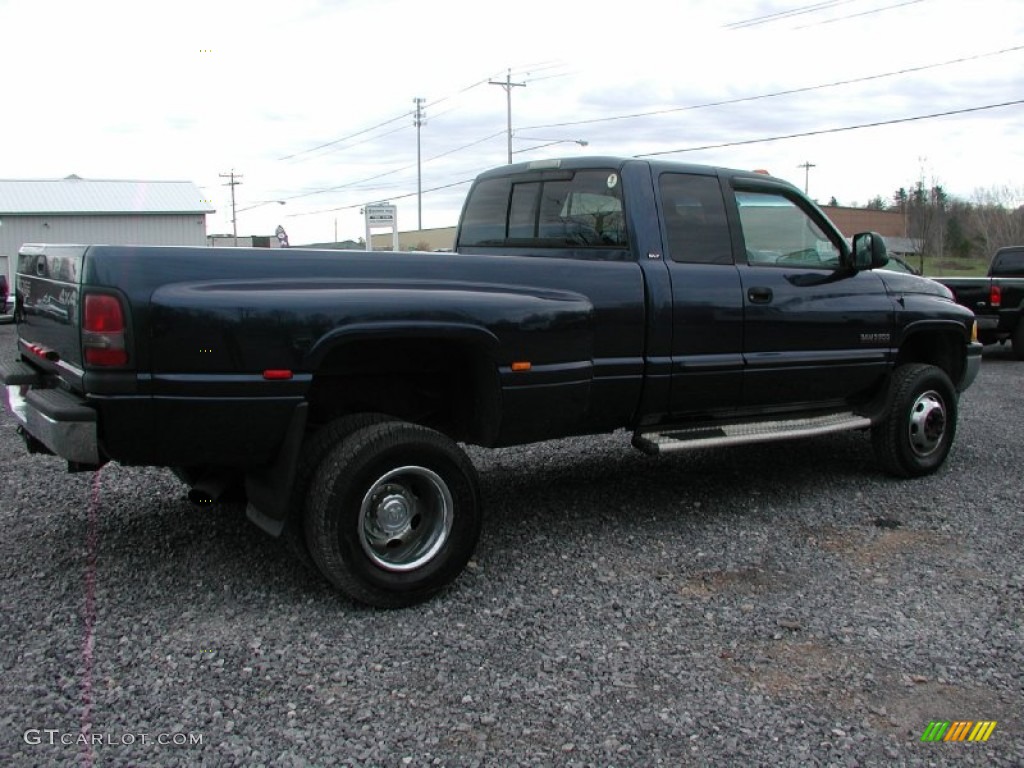2002 Ram 3500 SLT Quad Cab 4x4 Dually - Patriot Blue Metallic / Mist Gray photo #10