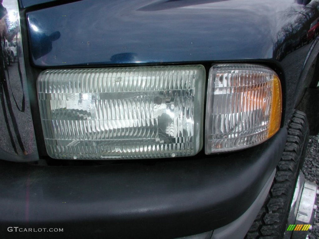 2002 Ram 3500 SLT Quad Cab 4x4 Dually - Patriot Blue Metallic / Mist Gray photo #21