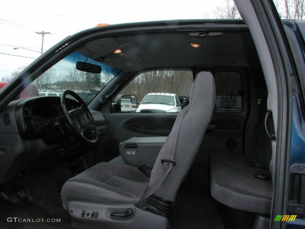 2002 Ram 3500 SLT Quad Cab 4x4 Dually - Patriot Blue Metallic / Mist Gray photo #32