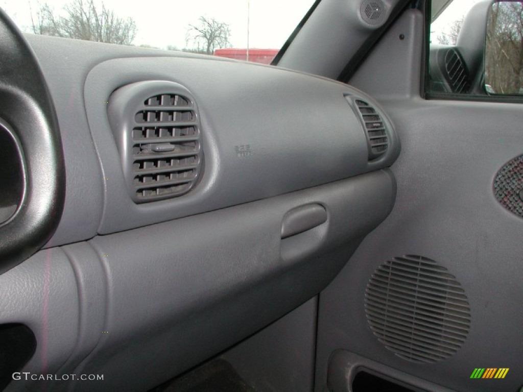 2002 Ram 3500 SLT Quad Cab 4x4 Dually - Patriot Blue Metallic / Mist Gray photo #47