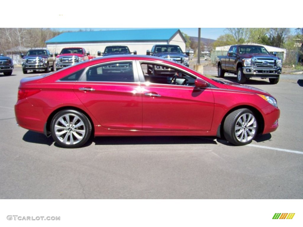 2011 Sonata SE - Venetian Red / Black photo #4