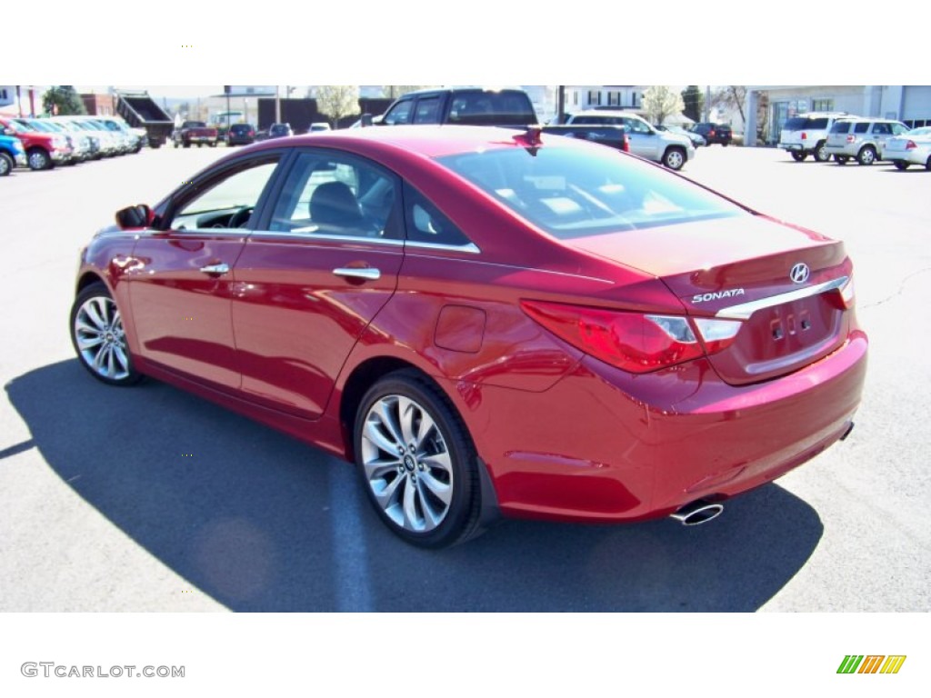 2011 Sonata SE - Venetian Red / Black photo #7