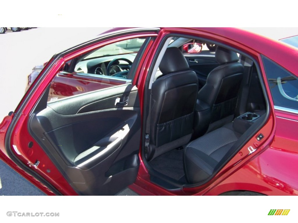 2011 Sonata SE - Venetian Red / Black photo #14